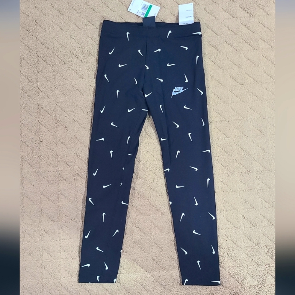NWT Nike Black Leggings